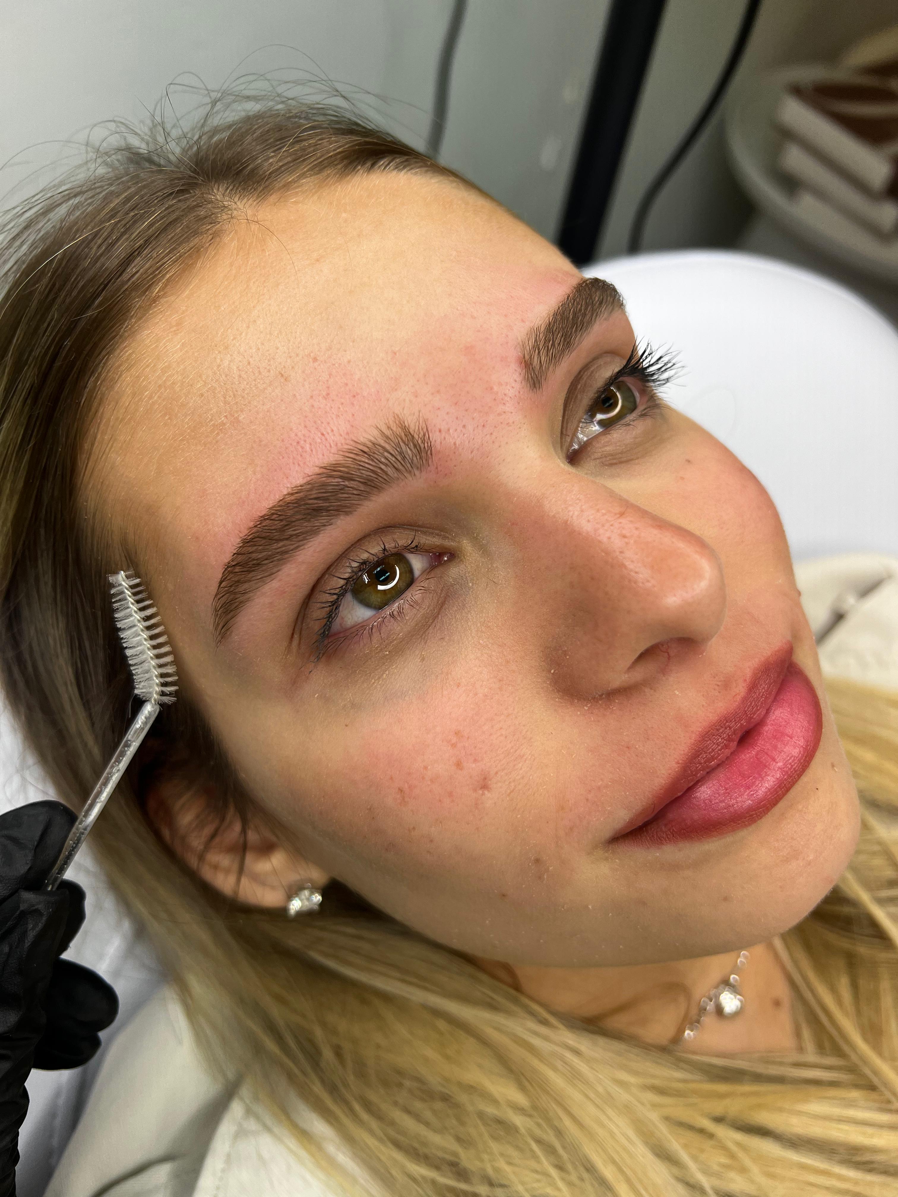 איפור קבוע מקצועי